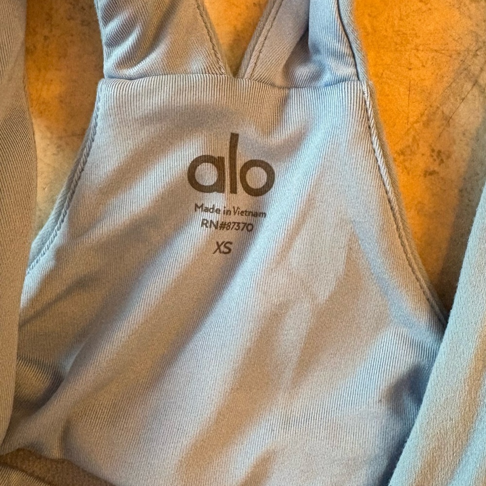 Alo Airbrush Real Bra Tank Top - Picture 4 of 5